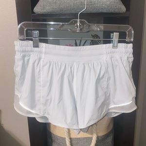 White lululemon hotty hot shorts 10